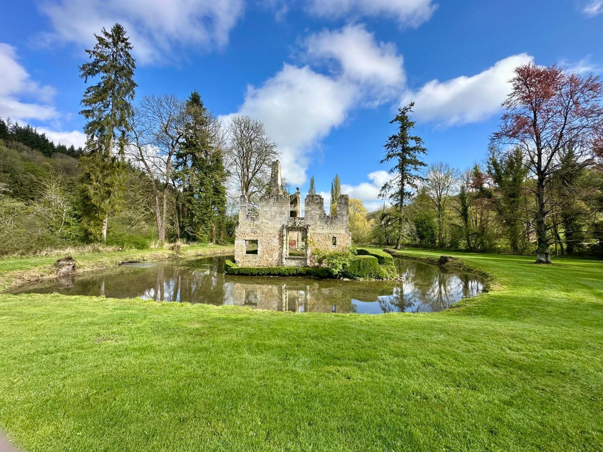 Domaine De La Cressonniere Bed & Breakfast Saint-Martin-de-Bienfaite-la-Cressonniere Exterior photo